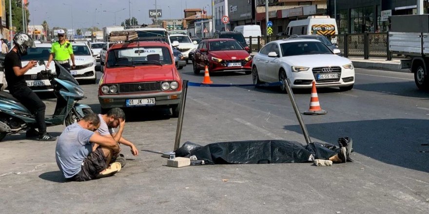 Adana'da tır ile çarpışan motosikletteki kadın öldü