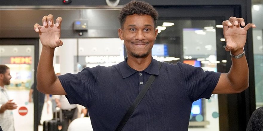 Beşiktaş'ın yeni transferi Felix Uduokhai, siyah-beyazlı takıma geldiği için mutlu