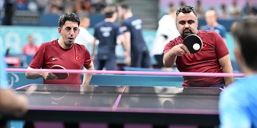 Para masa tenisinde çiftler kategorisinde milli sporcular Öztürk-Turan ikilisi madalya almayı garantiledi