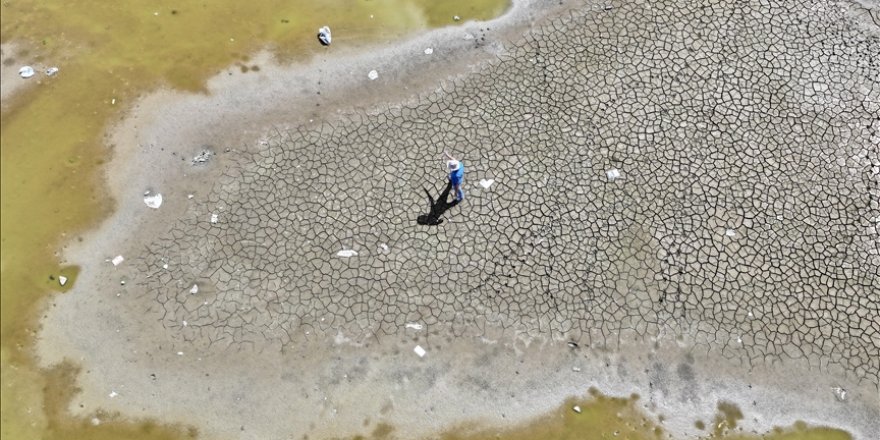 Erciyes Dağı'ndaki Tekir Göleti kuraklığın etkisiyle büyük ölçüde kurudu