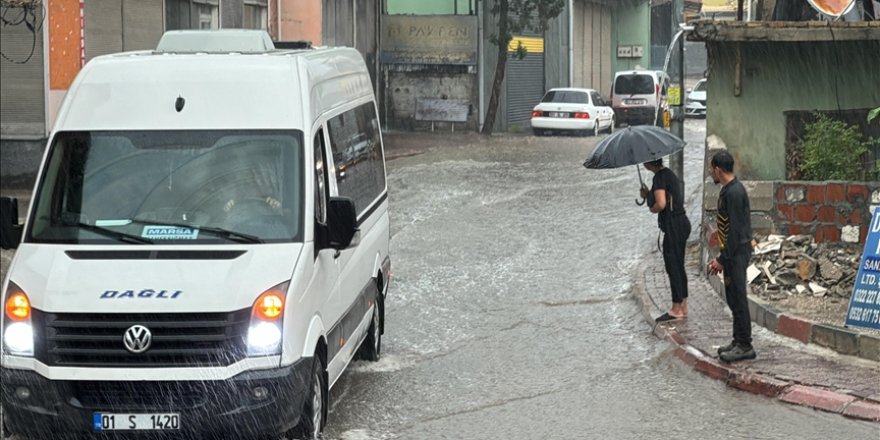 Batı Karadeniz ve Doğu Akdeniz için kuvvetli sağanak uyarısı