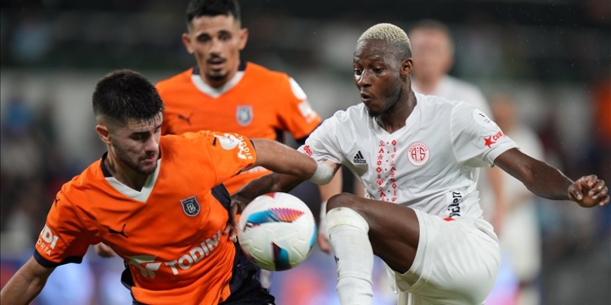 RAMS Başakşehir Antalyaspor'u 5-2 mağlup etti