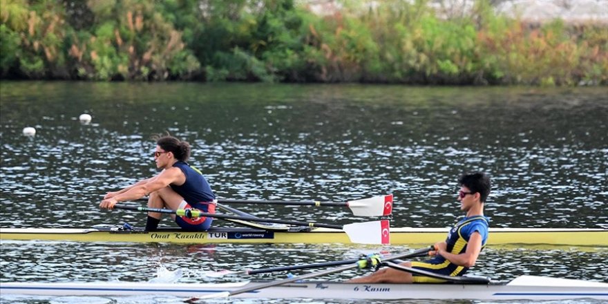 Kürekte 23 Yaş Altı Avrupa Şampiyonası öncesi Meriç Nehri'nde milli mesai sürüyor