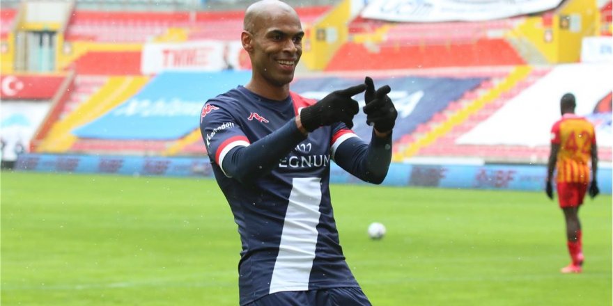 Antalyaspor’da Naldo 1 attı, 3 getirdi