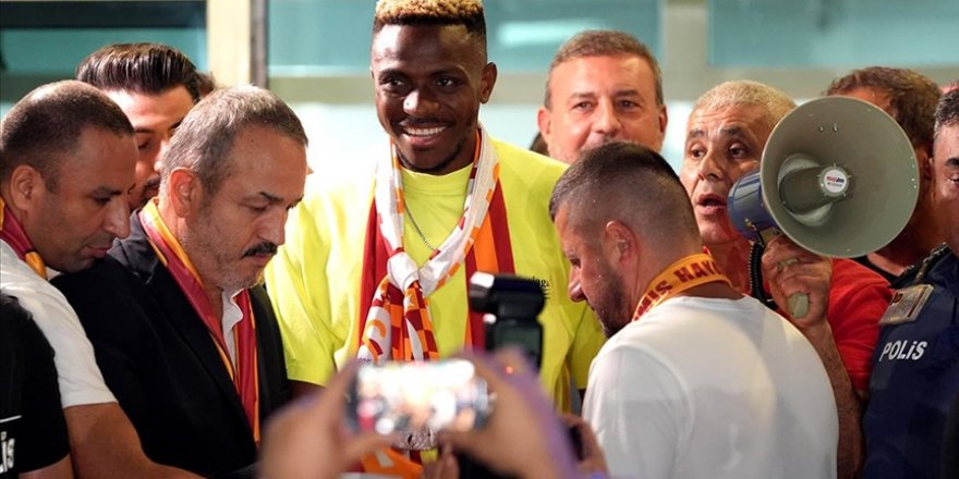 Galatasaray, Victor Osimhen transferini duyurdu