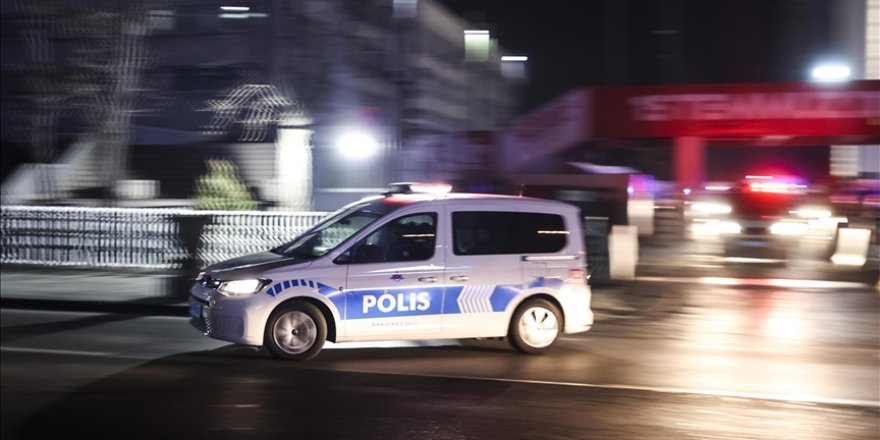 Pendik'te bir kişiyi darbederek yaraladığı iddia edilen 2 şüpheli tutuklandı