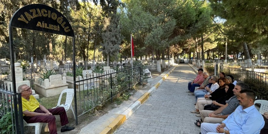 Merhum Vali Yazıcıoğlu, Söke'de mezarı başında anıldı