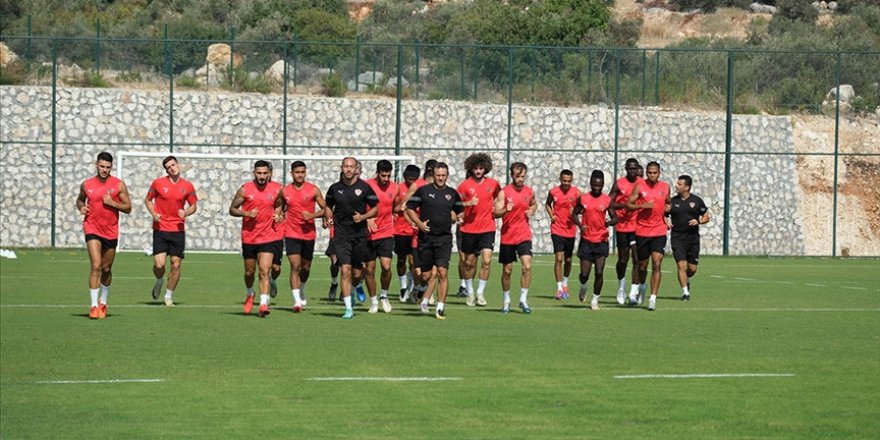 Hatayspor, Süper Lig'de yarın Alanyaspor'a konuk olacak