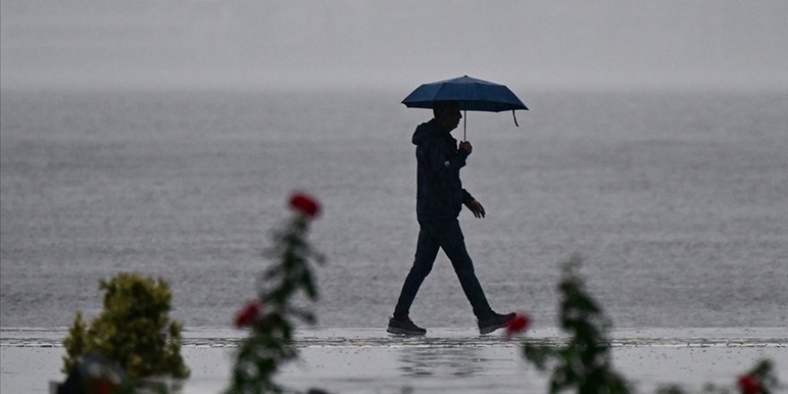 Batı Karadeniz ve Marmara'nın kuzeybatısında sağanak, Doğu Akdeniz'de fırtına bekleniyor