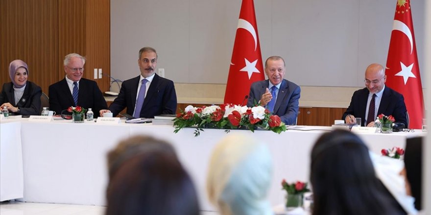 Cumhurbaşkanı Erdoğan, ABD'deki düşünce kuruluşu temsilcileriyle yuvarlak masa toplantısı yaptı