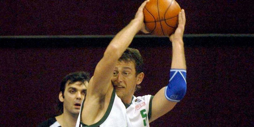 Eski milli basketbolcu Asım Pars evinde ölü bulundu