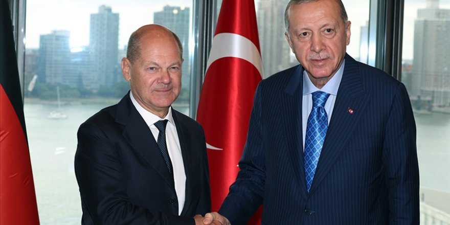 Cumhurbaşkanı Erdoğan, Almanya Başbakanı Olaf Scholz'u kabul etti