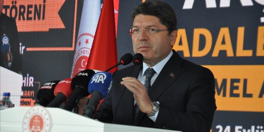 Bakan Tunç: Kamu vicdanında rahatsızlık oluşturan olumsuz durumların önüne geçecek somut adımları atmaya devam edeceğiz