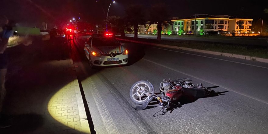 Manisa'da akaryakıt tankeriyle çarpışan motosikletteki genç öldü