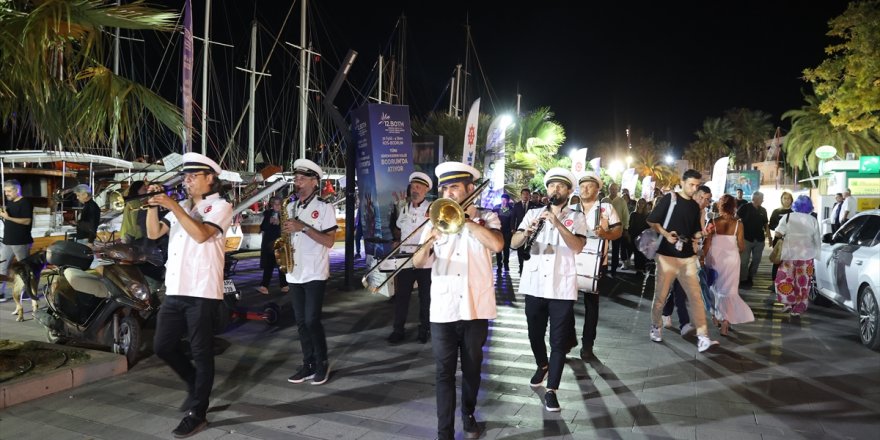 12. Bodrum Türk Filmleri Haftası, kortej ve ödül töreniyle başladı