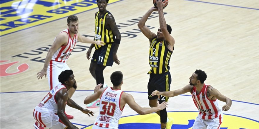 Fenerbahçe Beko, sahasında Yunanistan ekibi Olympiakos'u yendi