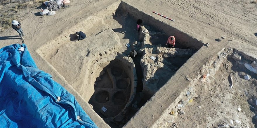 Kayıp şehir Puruşhanda'nın arandığı kazıda tahıl silosu ile iki mühür baskısı bulundu