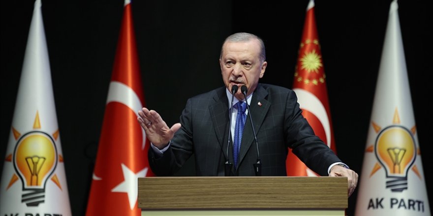 Cumhurbaşkanı Erdoğan: Milletin çocuklarını mankurtlaştıranların sonu iblisler gibi onursuz bir ölüm olmuştur