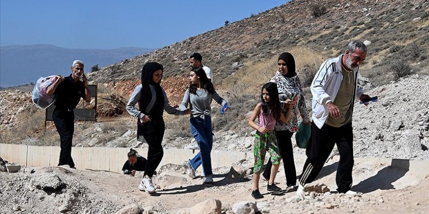 İsrail'in saldırı tehdidinin ardından Lübnan'ın Sur kentinde yeni göç dalgası başladı