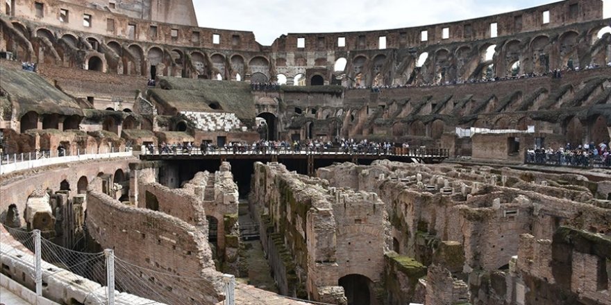 Roma'nın simge yapısı Kolezyum'da "Göbeklitepe" sergisi açıldı