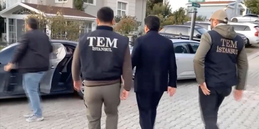 Görevden uzaklaştırılan Esenyurt Belediye Başkanı Özer'in gözaltına alınma anı