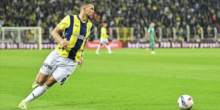 Süper Lig'de forma giyen Dzeko ve Hajradinovic'e Bosna Hersek'ten milli davet