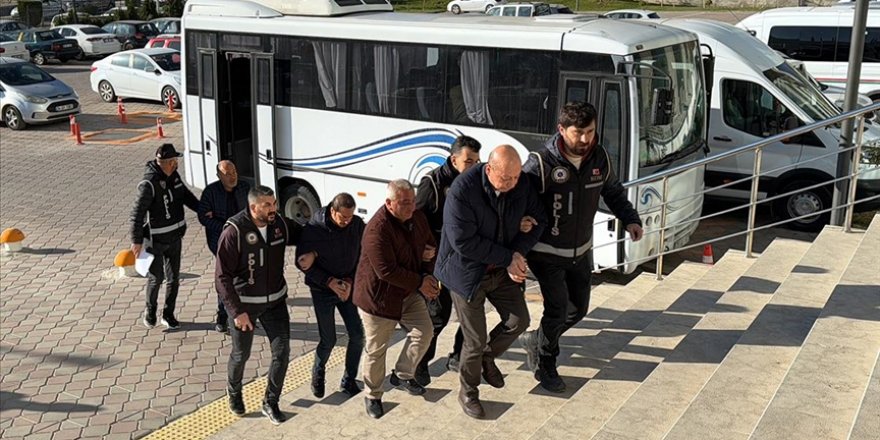 Kırıkkale'de "usulsüz sağlık raporu" operasyonunda yakalanan 18 şüpheli adliyede