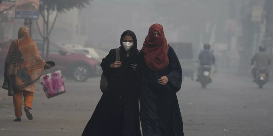 Pakistan'da hava kirliliği: 17 Kasım'a kadar eğitim durduruldu, 900 kişi hastanelik oldu