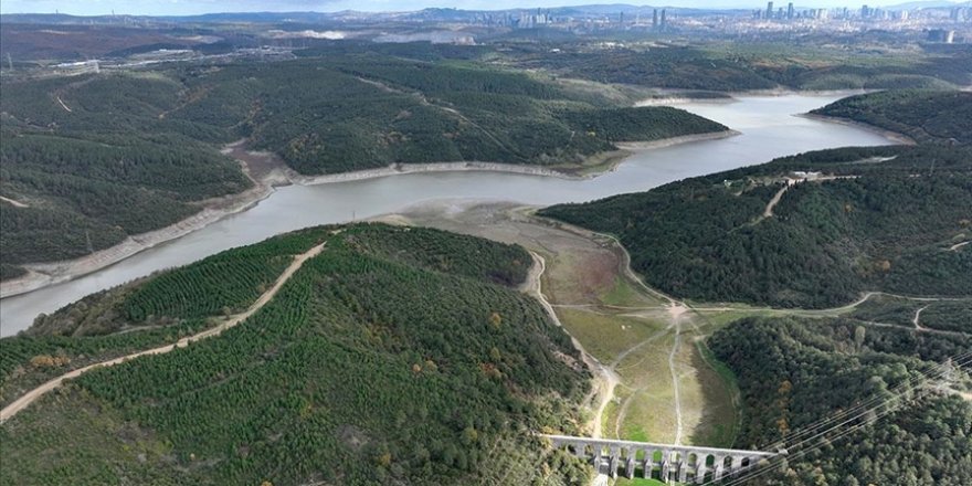 İstanbul'un barajlarındaki su seviyesi 15 ay sonra yüzde 30'un altına düştü