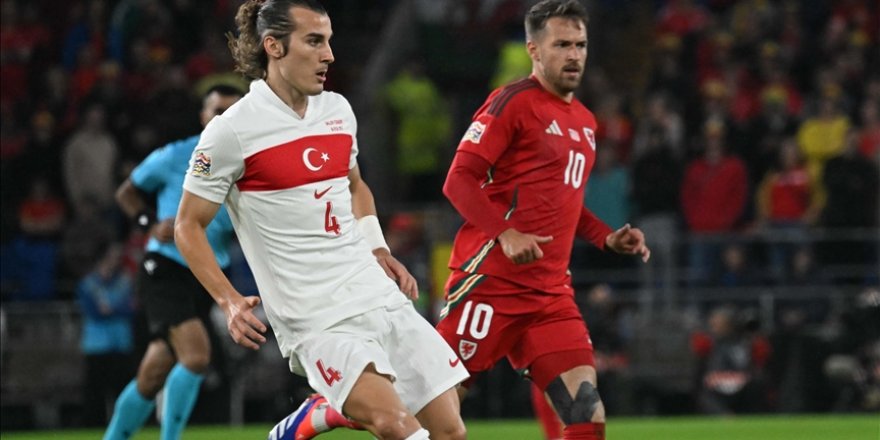 A Milli Futbol Takımı'nda Çağlar Söyüncü, sakatlığı nedeniyle aday kadrodan çıkarıldı