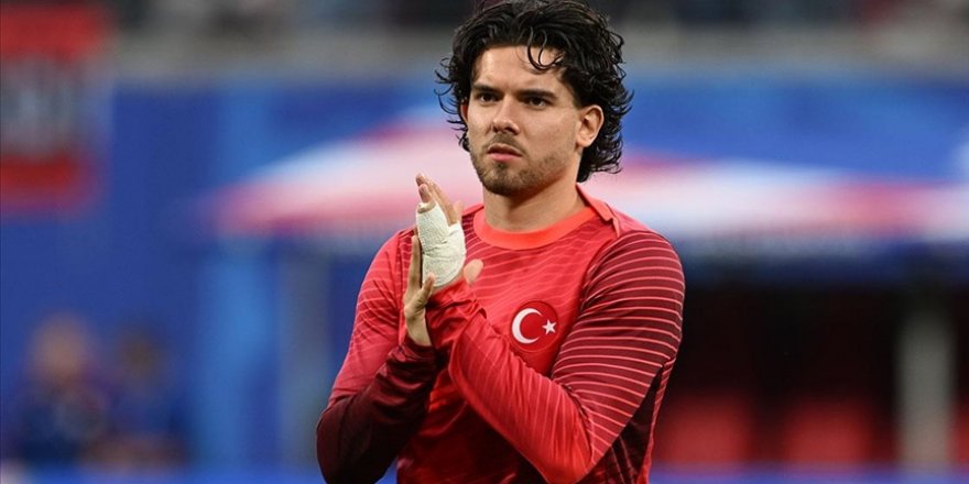 A Milli Futbol Takımı'nda Ferdi Kadıoğlu, sakatlığı nedeniyle aday kadrodan çıkarıldı