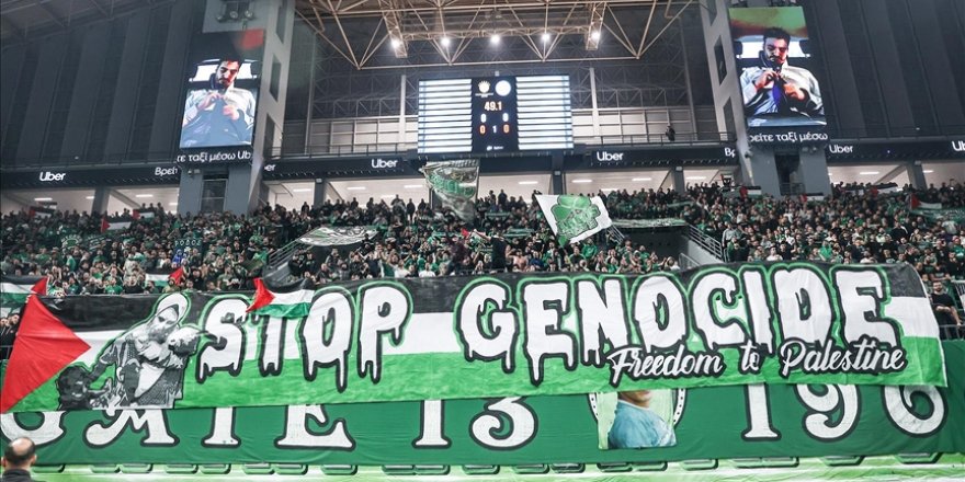 Yunanistan'daki Panathinaikos-Maccabi Tel Aviv karşılaşmasında Filistin'e destek