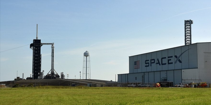 Trump, SpaceX'e ait Starship roketinin fırlatılmasını Musk'la izledi