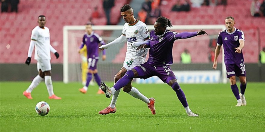 Samsunspor ile Alanyaspor haftayı 1'er puanla kapattı