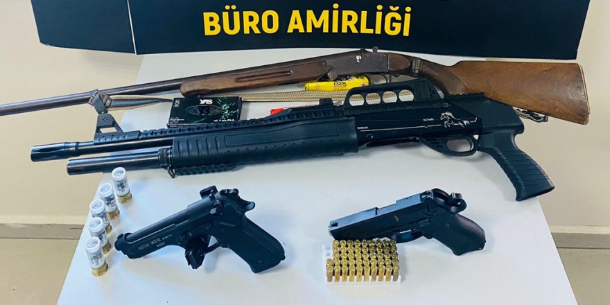 Manisa'da terör örgütü operasyonunda 8 şüpheli gözaltına alındı