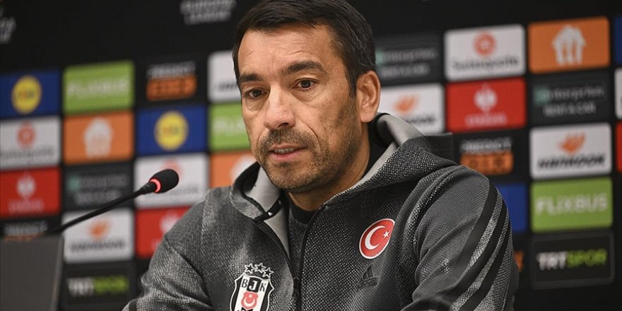 Beşiktaş Teknik Direktörü Van Bronckhorst: Buraya tekrar kazanan kimliğimize kavuşmaya geldik