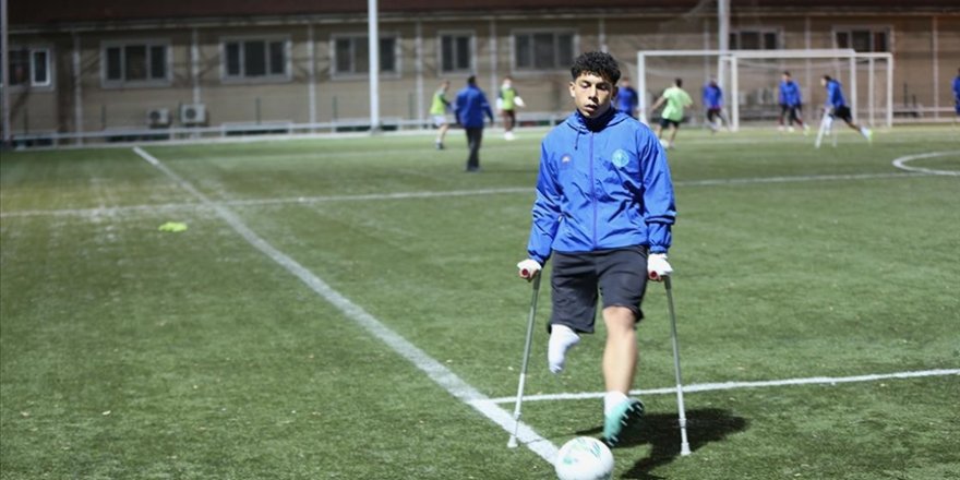 Ampute futbolcu Yusuf, 2 yılda ay-yıldızlı formayı giyme hayalini gerçekleştirdi