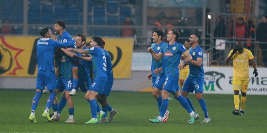 Çaykur Rizespor, Bellona Kayserispor'u 3-0 yendi