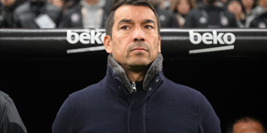 Hollandalı teknik direktör Giovanni van Bronckhorst'tan Beşiktaş'a veda mesajı