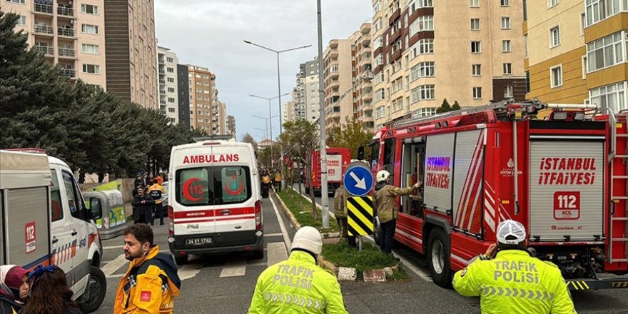 Beylikdüzü'nde bir dairede patlama meydana geldi