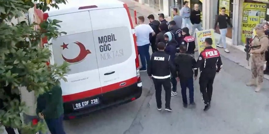 "Kalkan-34" operasyonlarında 48 göçmen kaçakçılığı şüphelisi yakalandı