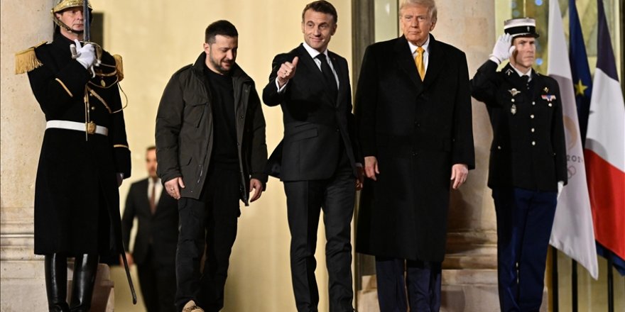 Macron, Zelenskiy ve Trump, Paris'te Rusya-Ukrayna Savaşı'nı görüştü