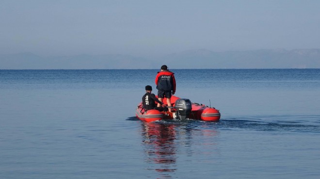 İzmir açıklarında kaybolan 1 düzensiz göçmenin daha cesedine ulaşıldı