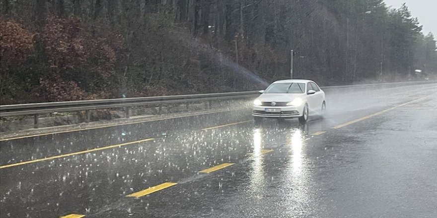 Bolu Dağı'nda sağanak etkili oldu