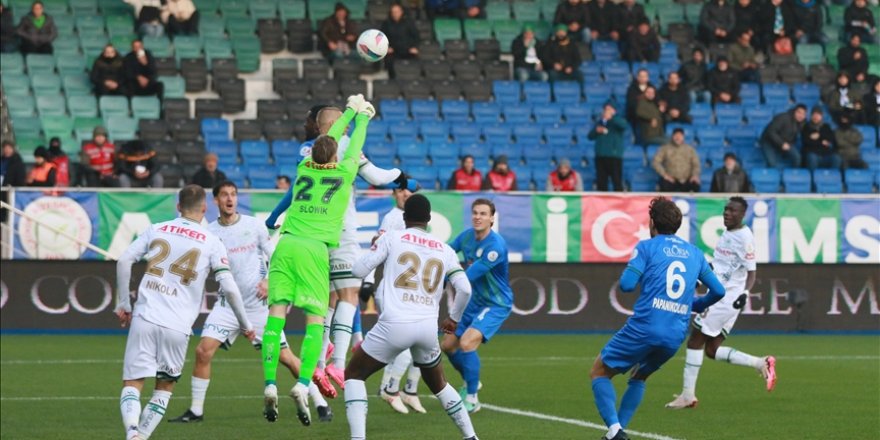 Çaykur Rizespor ile TÜMOSAN Konyaspor berabere kaldı