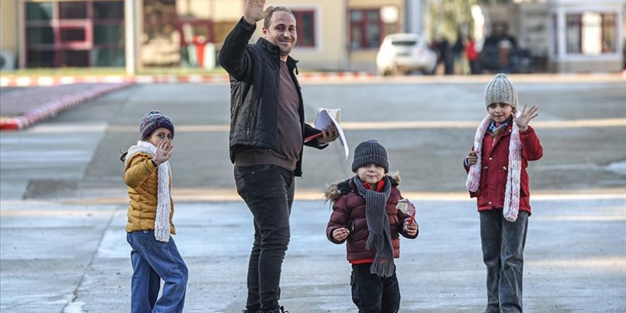 Suriyelilerin Hatay'daki sınır kapılarından ülkelerine dönüşü sürüyor