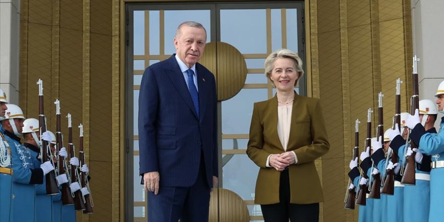 Cumhurbaşkanı Erdoğan, Avrupa Komisyonu Başkanı von der Leyen'i kabul etti