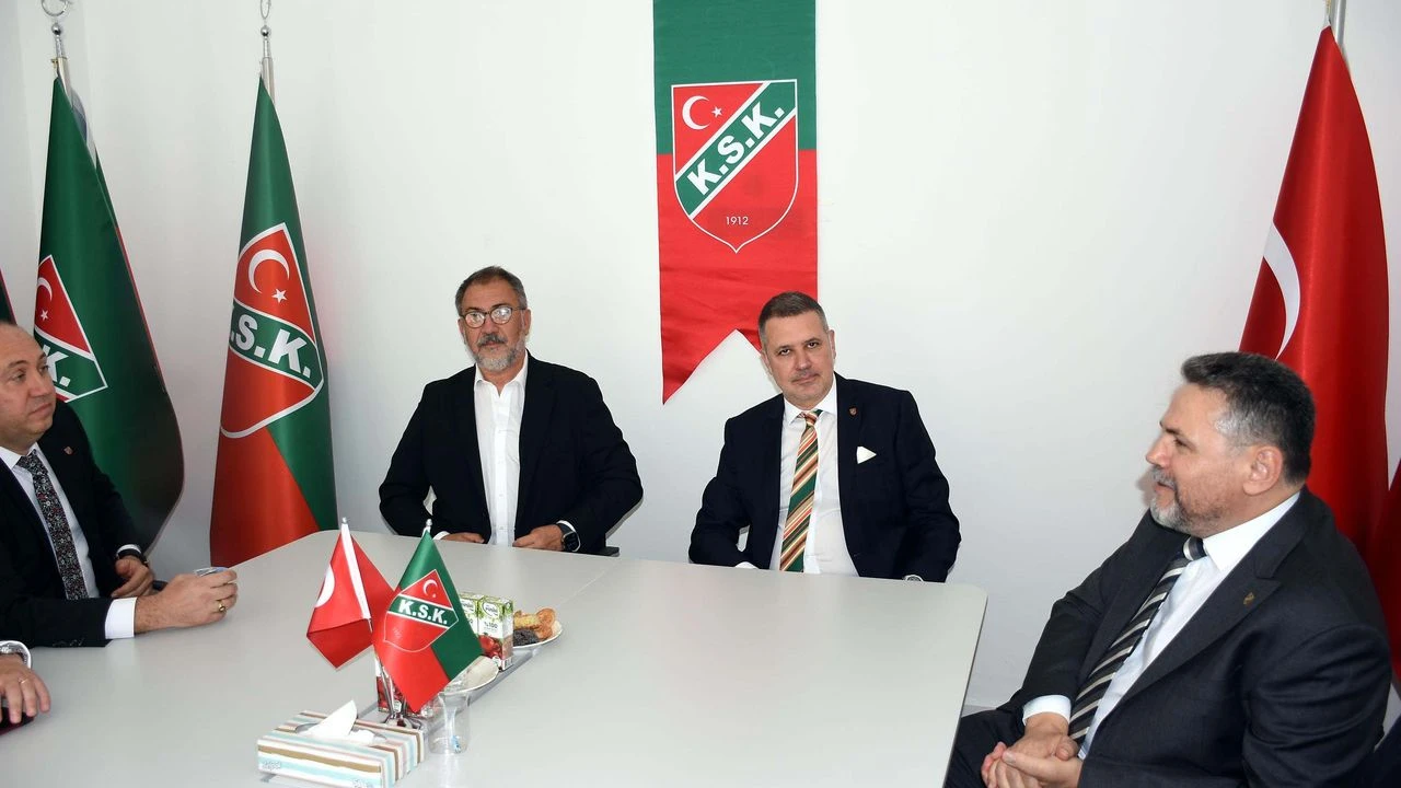 Karşıyaka'da birleşme çağrısı!