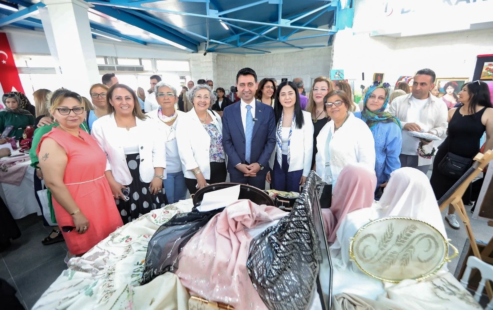 Bayraklı'da el emeği, göz nuru sergi