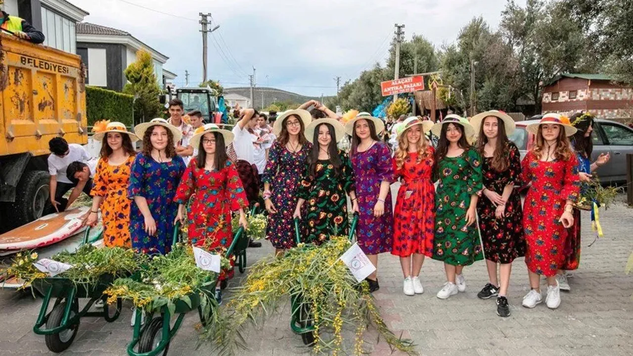 Çeşme Ot Festivali'ne büyük onur